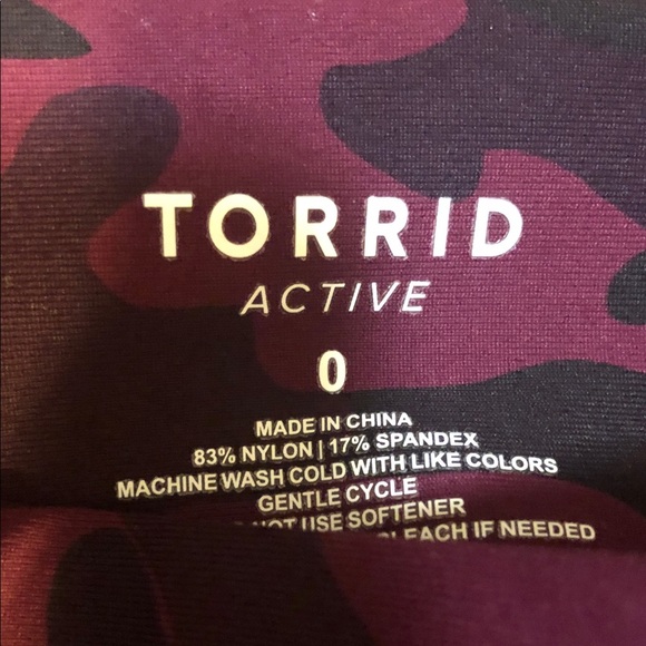 Torrid Black and Burgandy Camouflage Leggings Torrid Size 0 (Women's 12) - Picture 3 of 5
